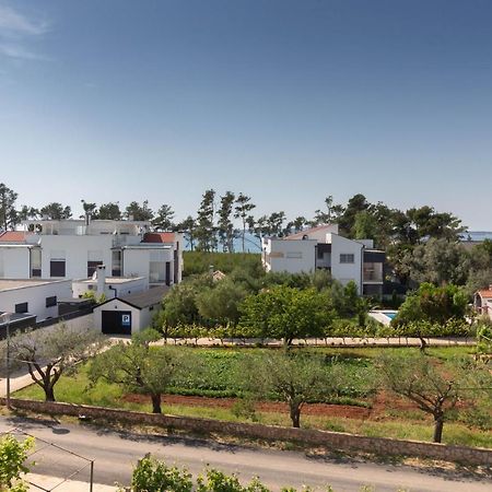 Apartment Aria 150 Meters From The Beach - By Ta Leut Agency Privlaka  Exterior foto